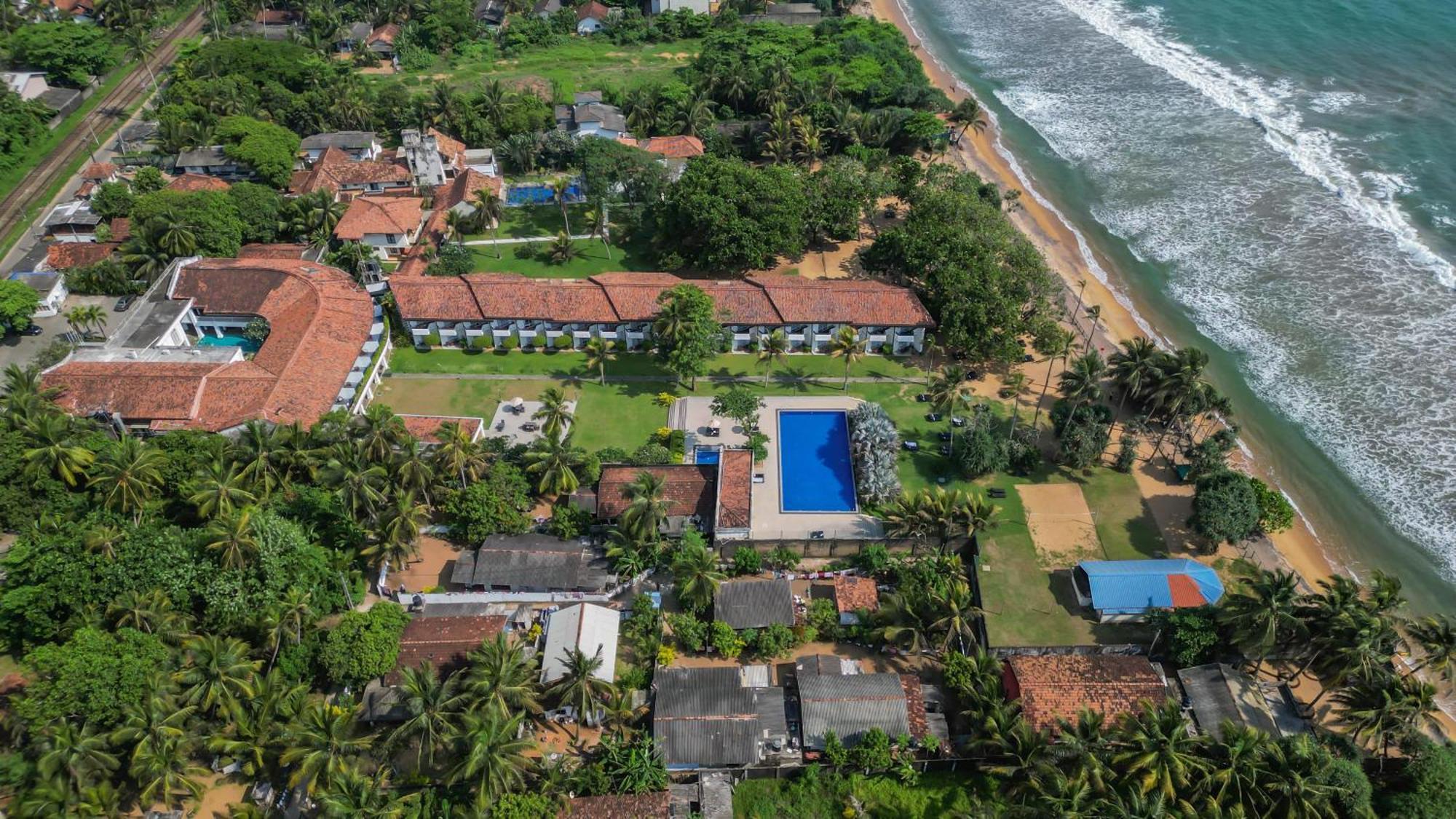 Hibiscus Beach Hotel & Villas Калутара Екстер'єр фото